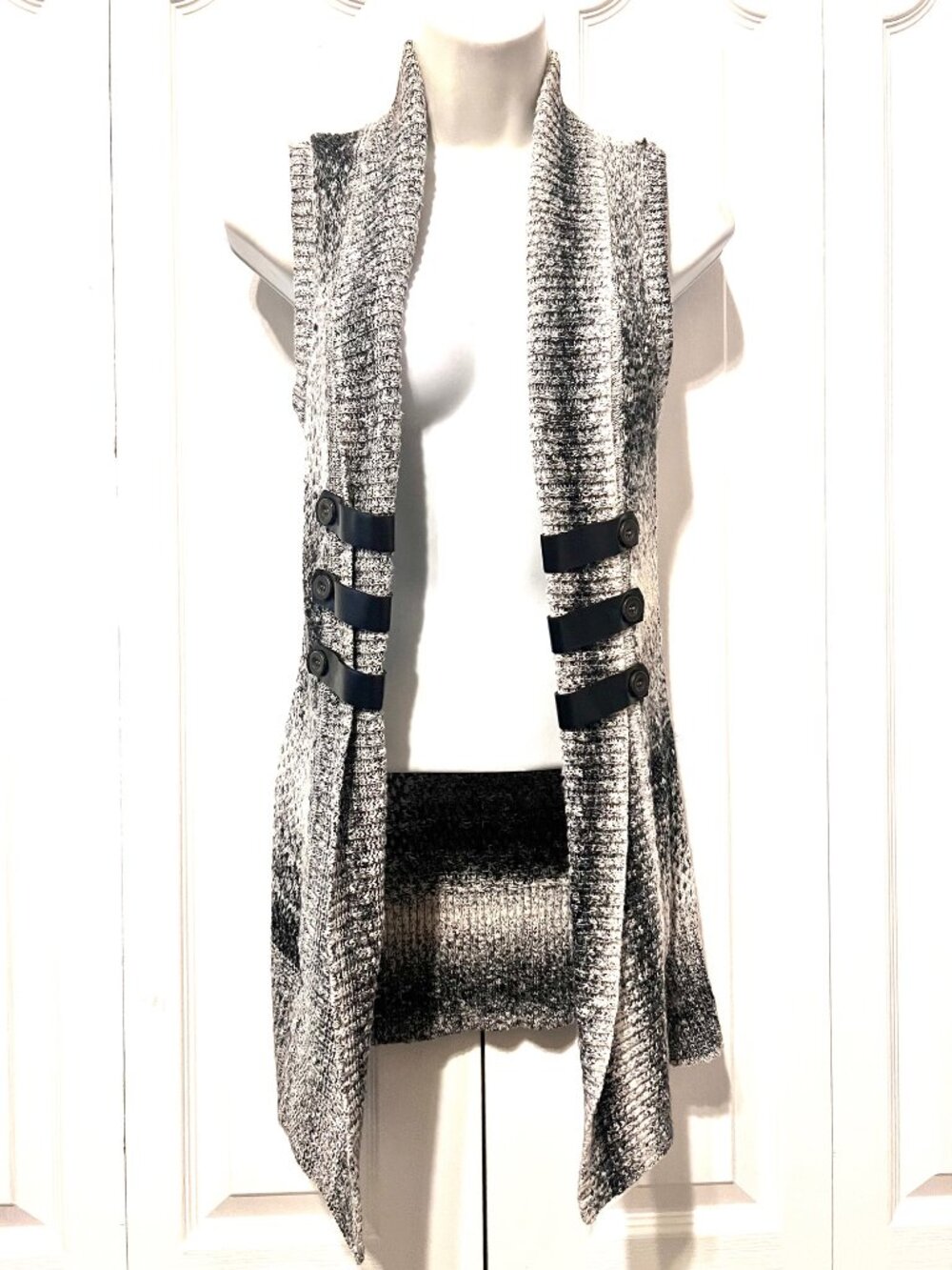 Arden B.-Women's X Small Long Crocheted Vest-Black/White/Gray-Sleeveless-Open Fr